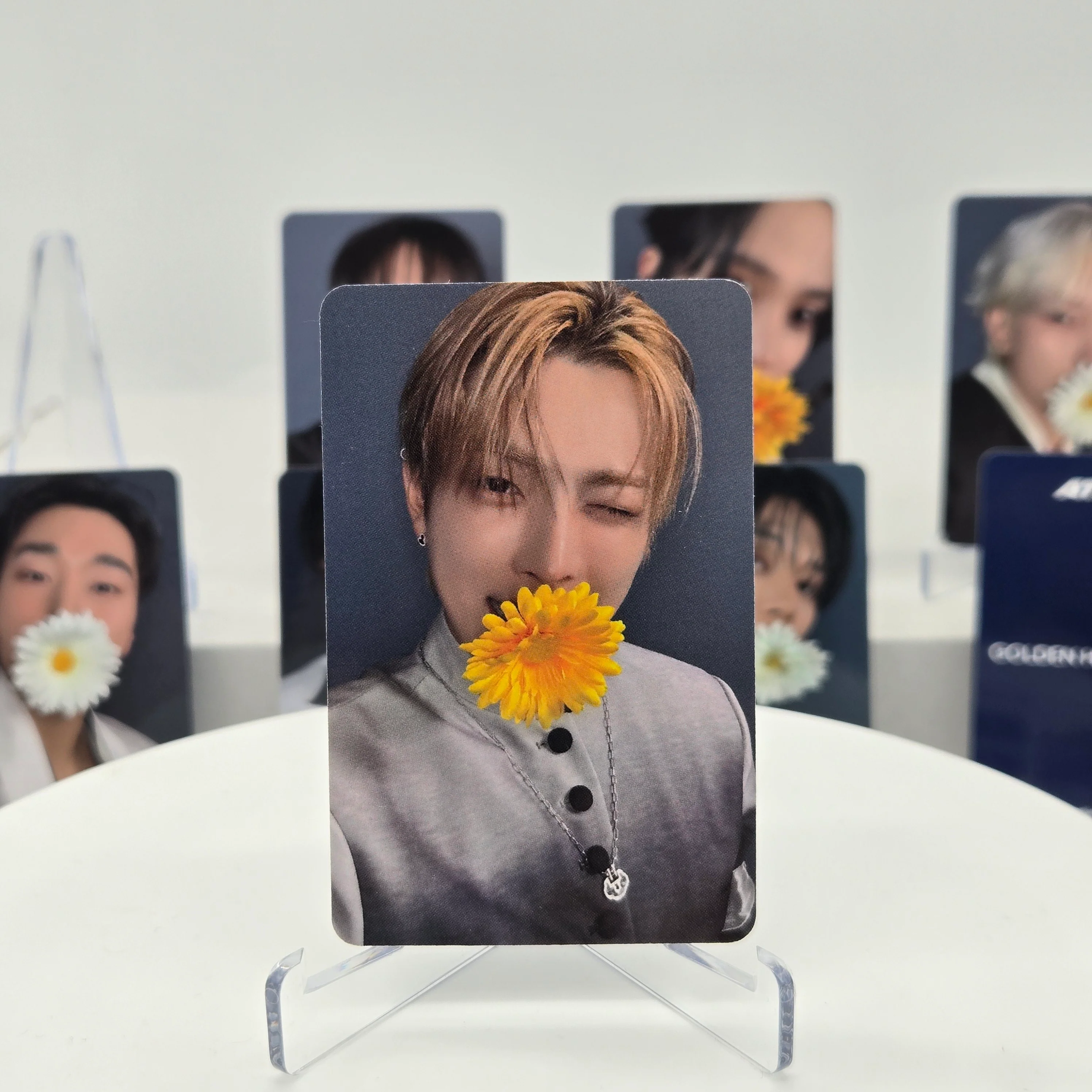 ATEEZ - GOLDEN HOUR : PART.4 - APPLEMUSIC POB PHOTOCARD (STANDARD VER.) - Image 2