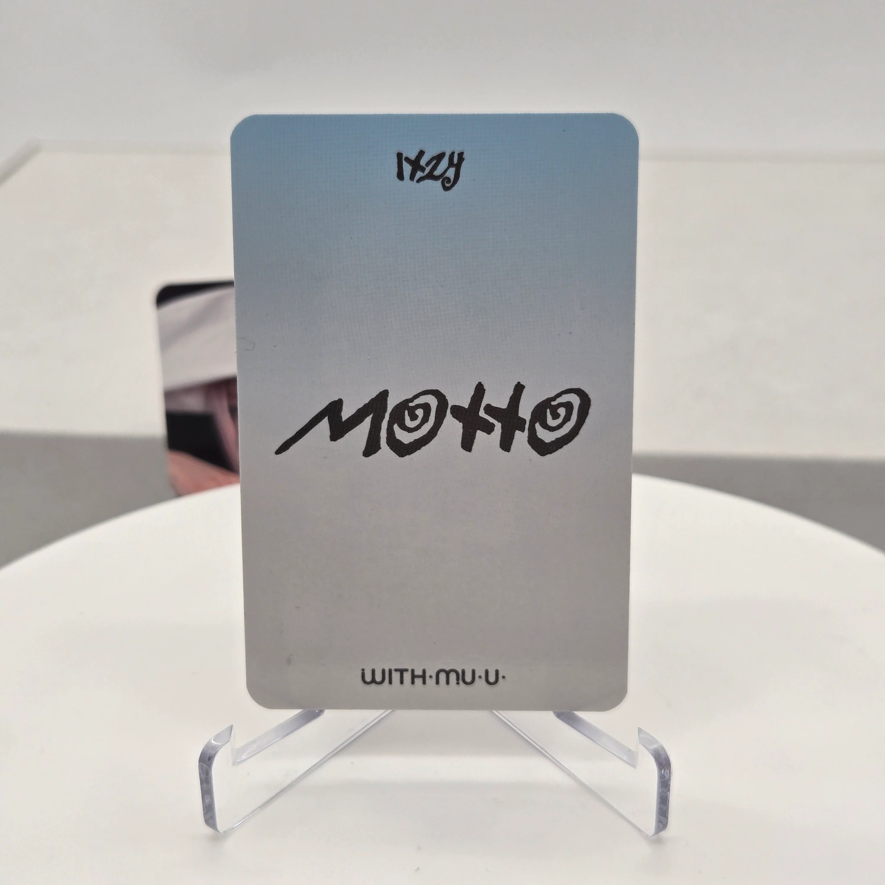 ITZY - [MOTTO] - WITHMUU POB PHOTOCARD (MEMBER VER.) - Image 4