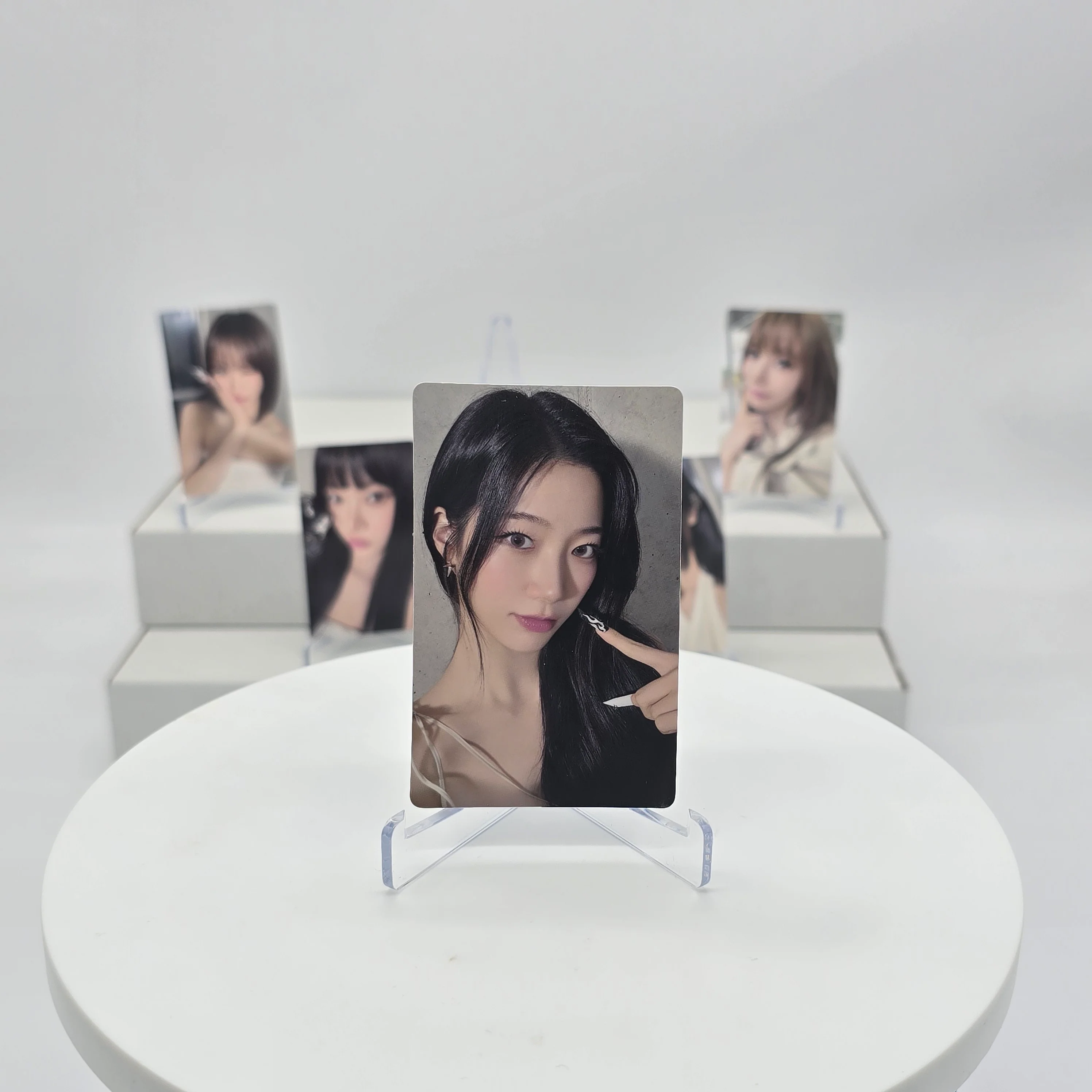LE SSERAFIM - HOT - WEVERSE SHOP POB PHOTOCARD - Image 3