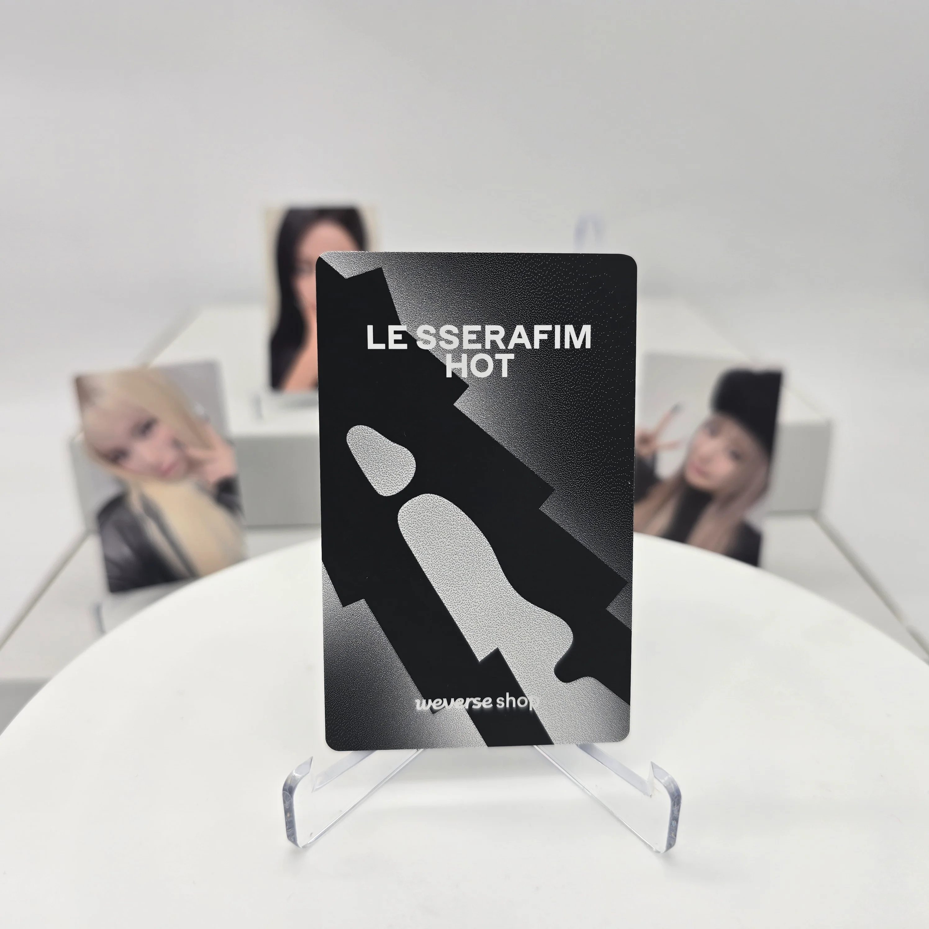 LE SSERAFIM - HOT - WEVERSE POB PHOTOCARD - Image 2