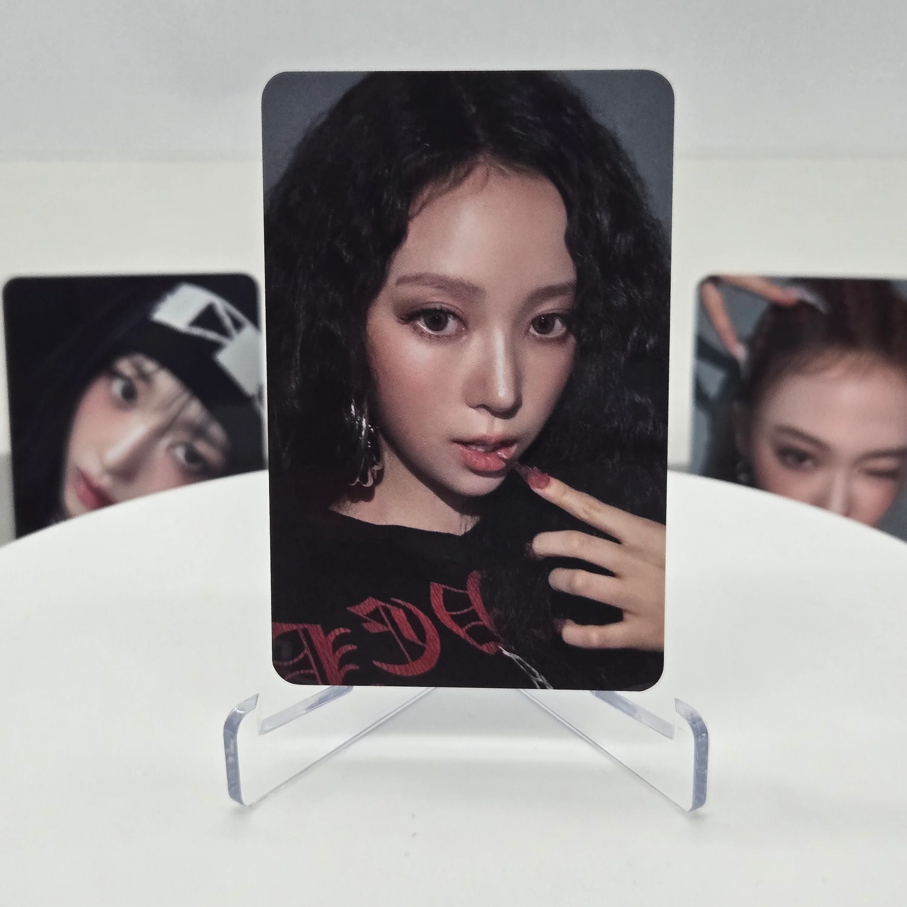 MEOVV - THE 2nd EP ALBUM [BITE NOW] - MAKESTAR POB (PHOTOBOOK VER.) - Image 3