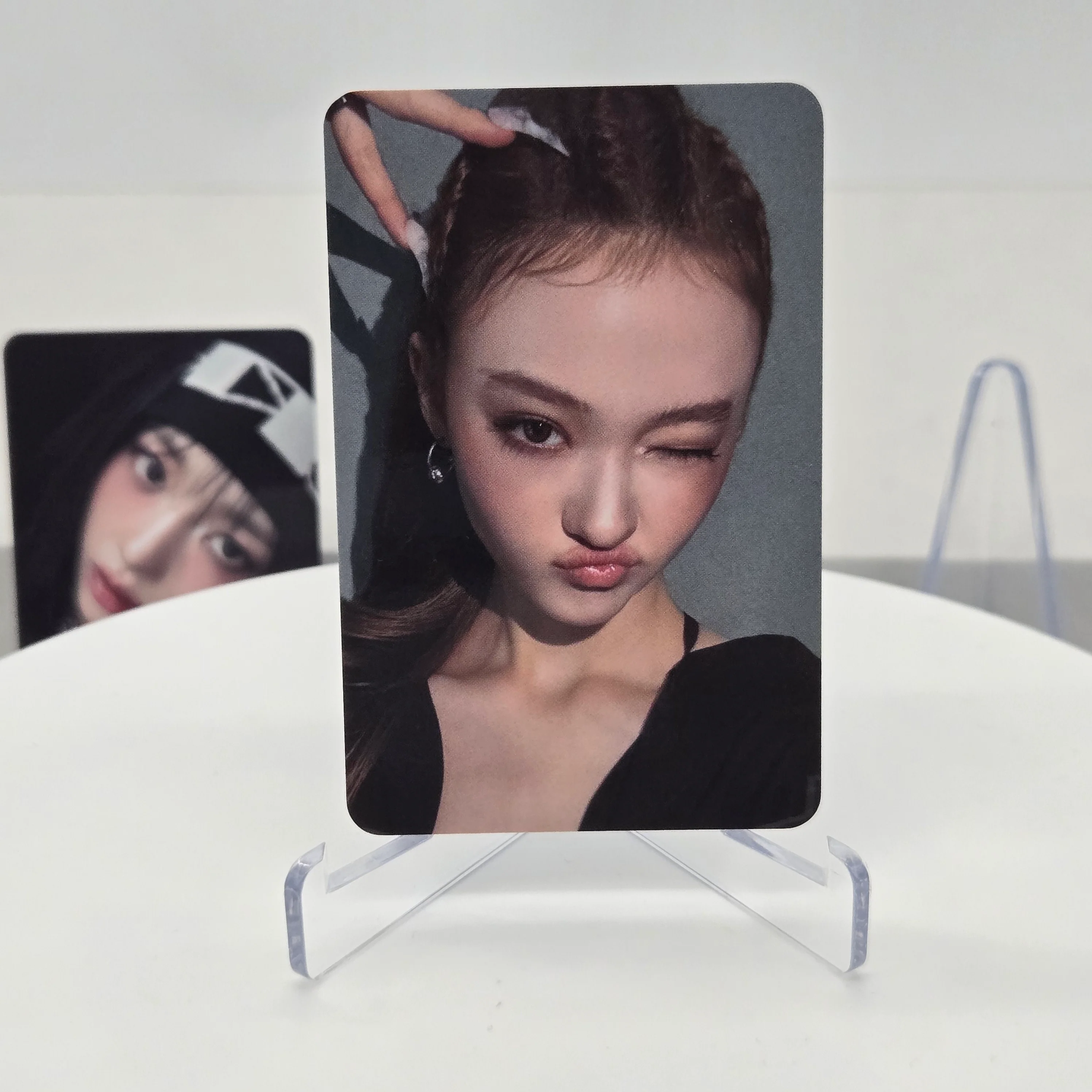 MEOVV - THE 2nd EP ALBUM [BITE NOW] - MAKESTAR POB (PHOTOBOOK VER.) - Image 4