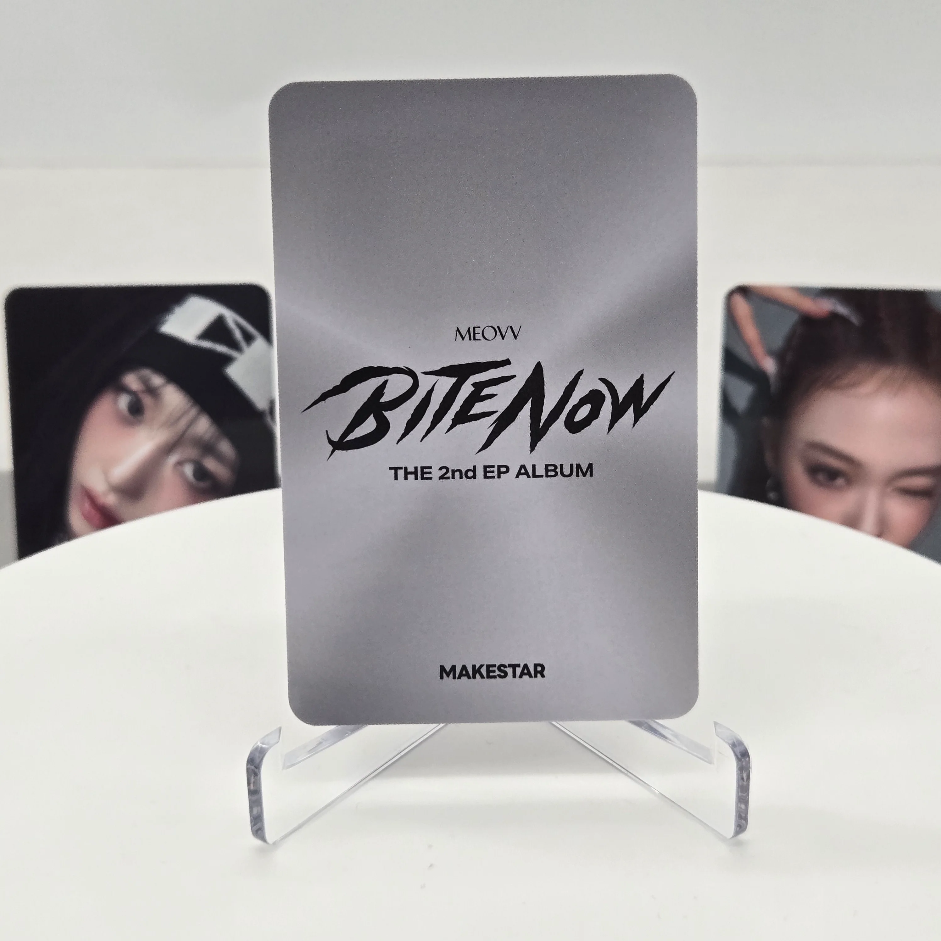 MEOVV - THE 2nd EP ALBUM [BITE NOW] - MAKESTAR POB (PHOTOBOOK VER.) - Image 5