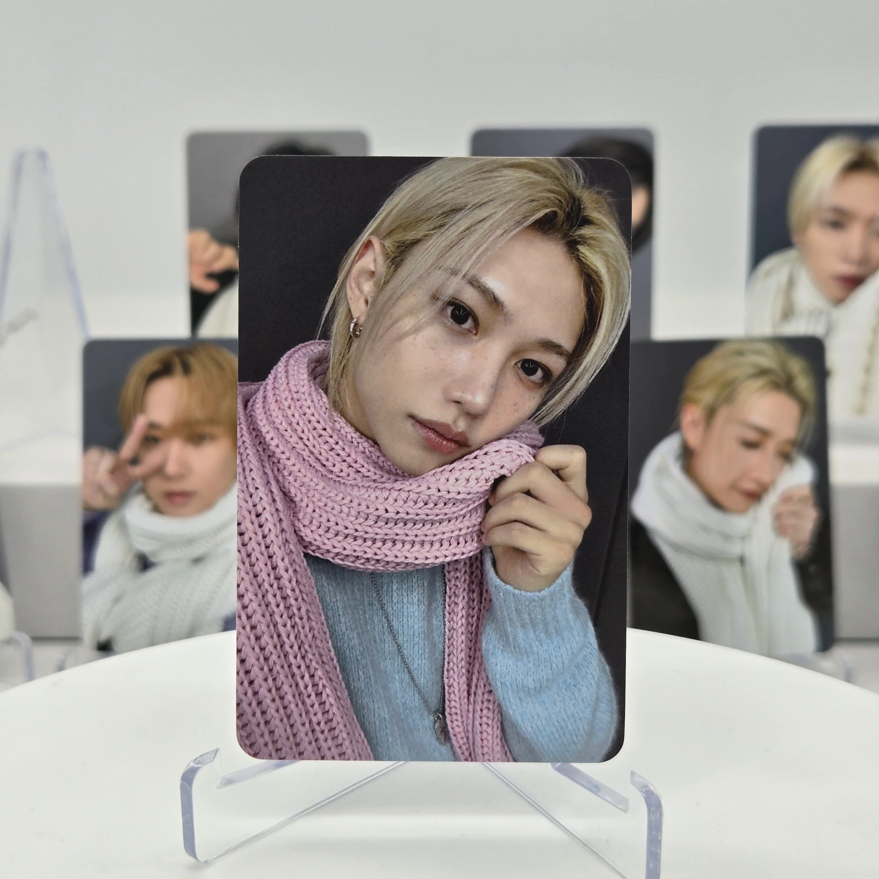 STRAY KIDS - DO IT POP-UP OFFICIAL MD - (SCARF VER.) - POB PHOTOCARD - Image 2