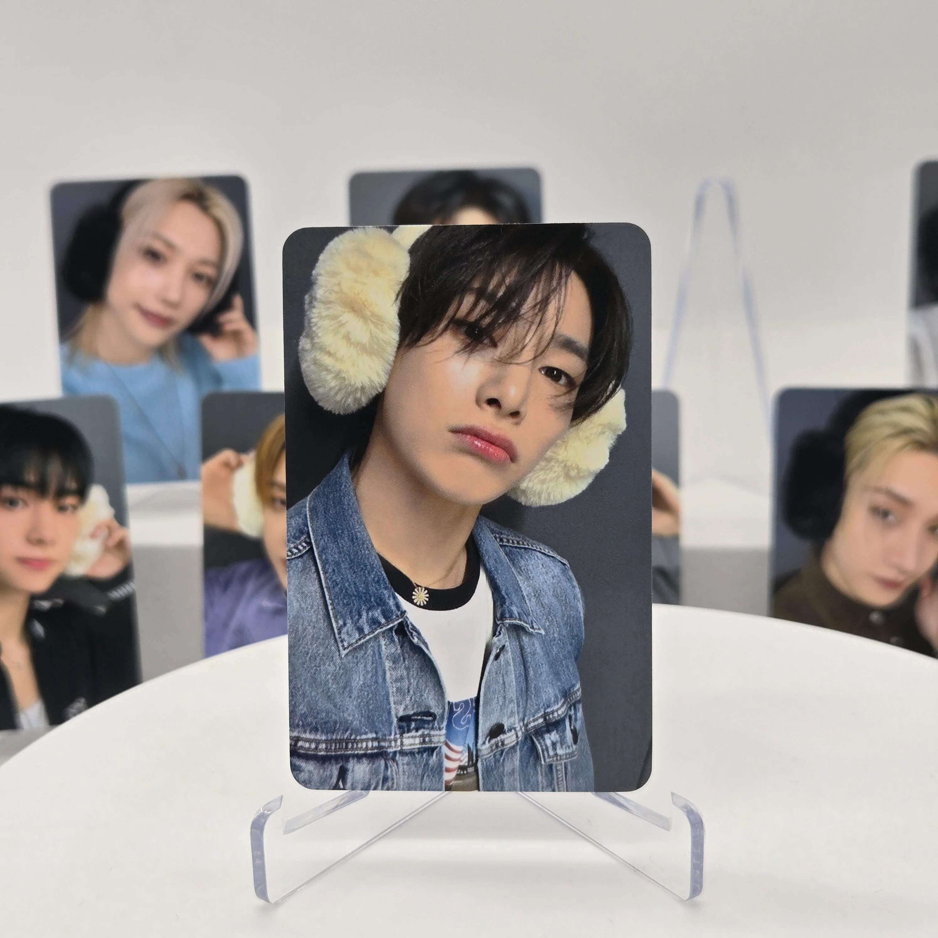 STRAY KIDS - DO IT POP-UP OFFICIAL MD - (EARMUFFS VER.) - POB PHOTOCARD - Image 4