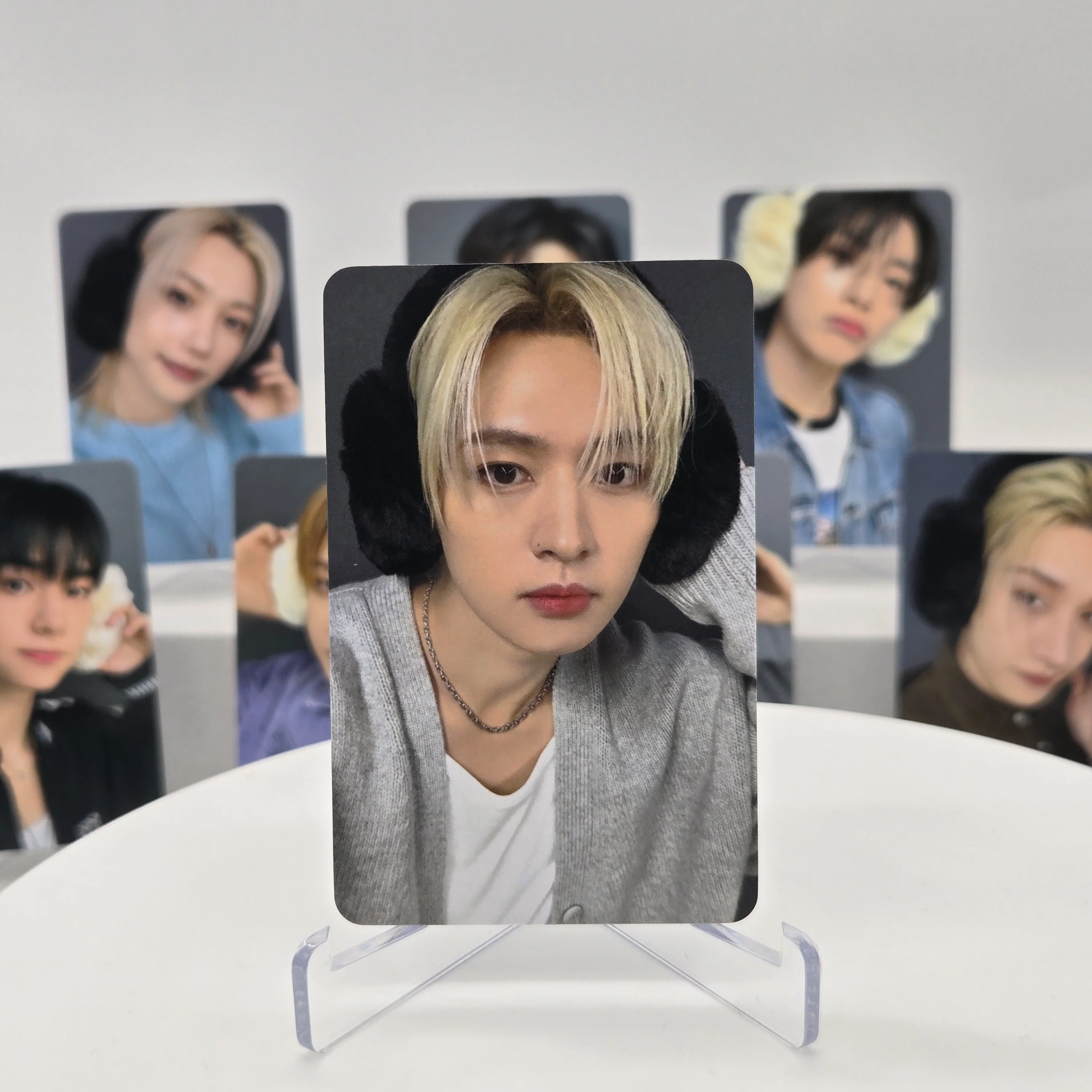 STRAY KIDS - DO IT POP-UP OFFICIAL MD - (EARMUFFS VER.) - POB PHOTOCARD - Image 5