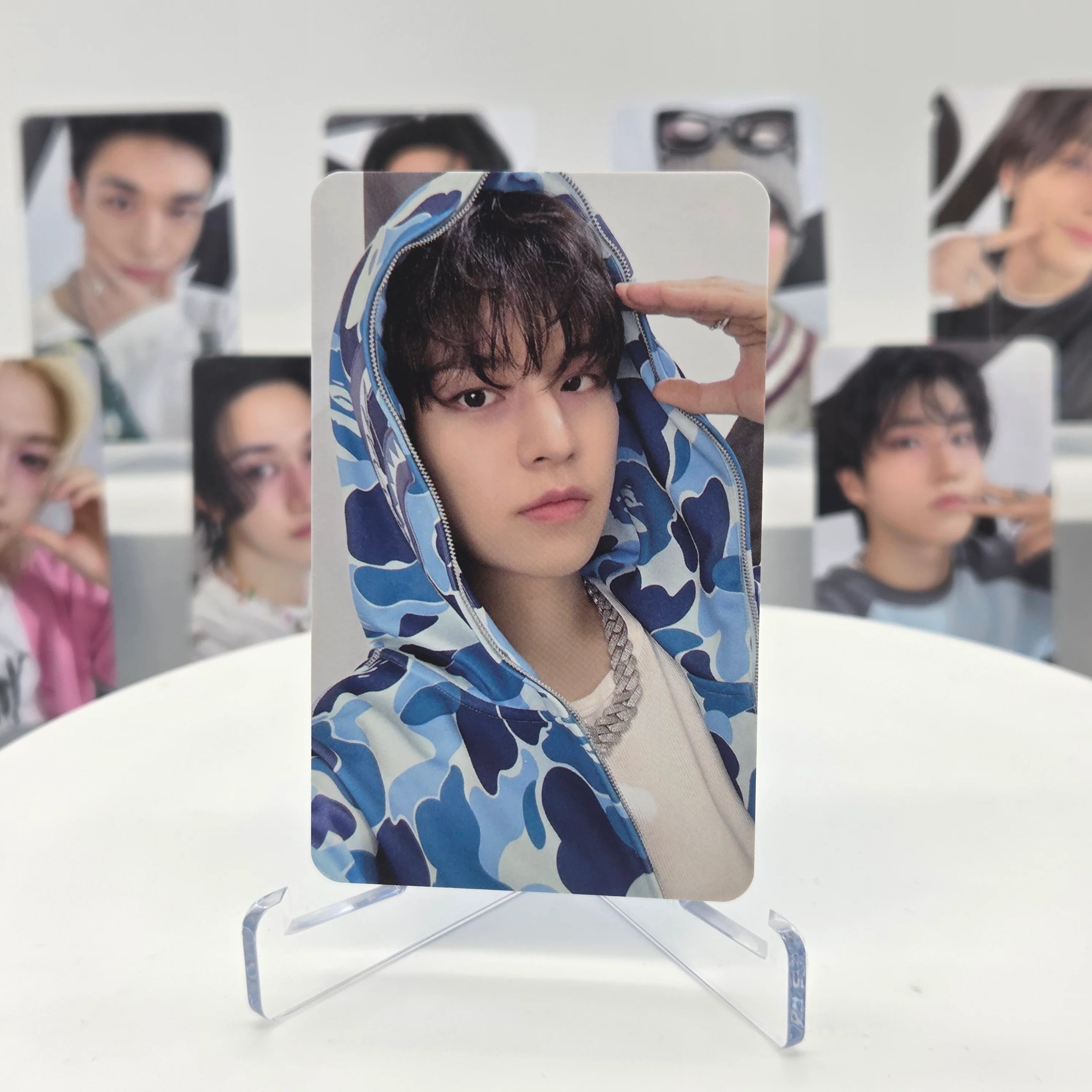 STRAY KIDS - DOMINATE : CELEBRATE - OFFICIAL MD POB PHOTOCARD - Image 8