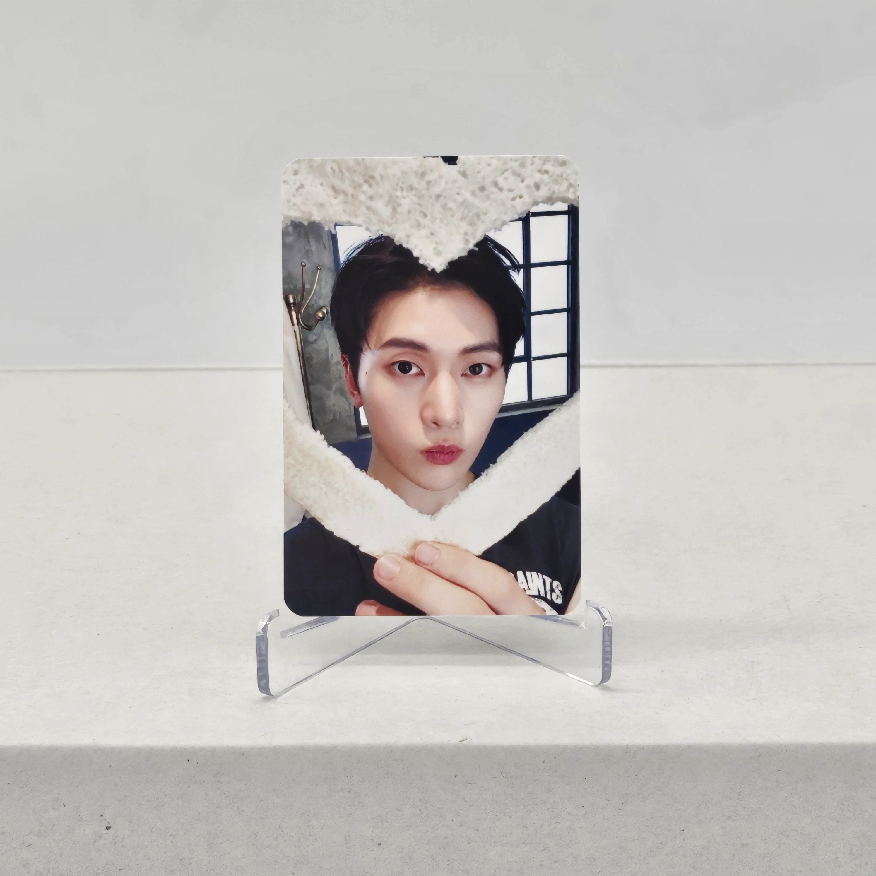 ZEROBASEONE - NEVER SAY NEVER (PHOTOBOOK VER.) - MAKESTAR POB PHOTOCARD - Image 2